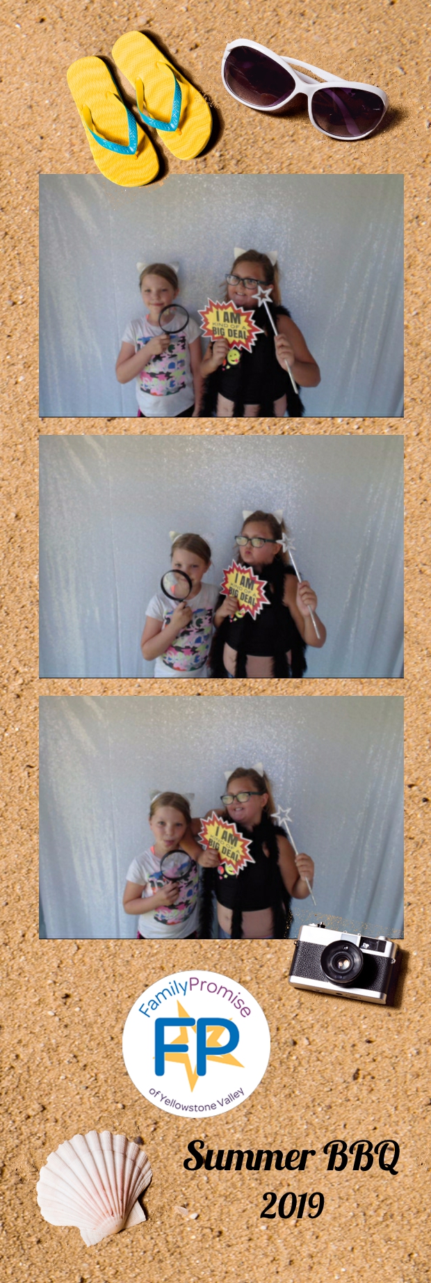 Family BBQ | View more photos from the event at gallery.photoboothbillings.com/u/PhotoBoothBillings/Family-BBQ
